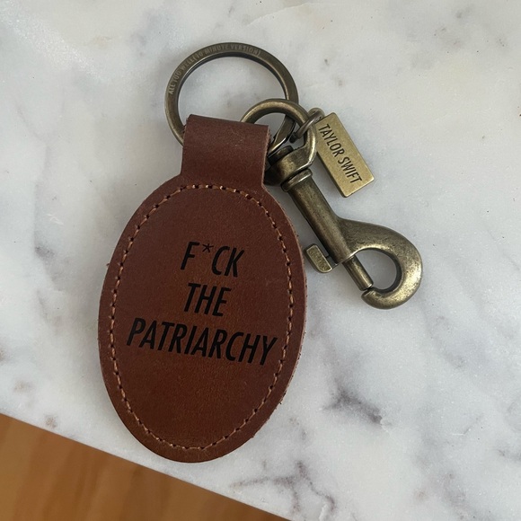 Taylor Swift All Too Well Keychain - Picture 1 of 4